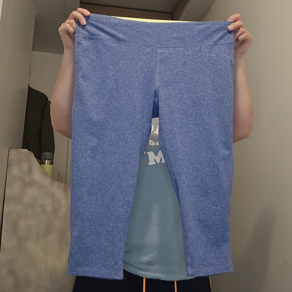 Marika capri yoga